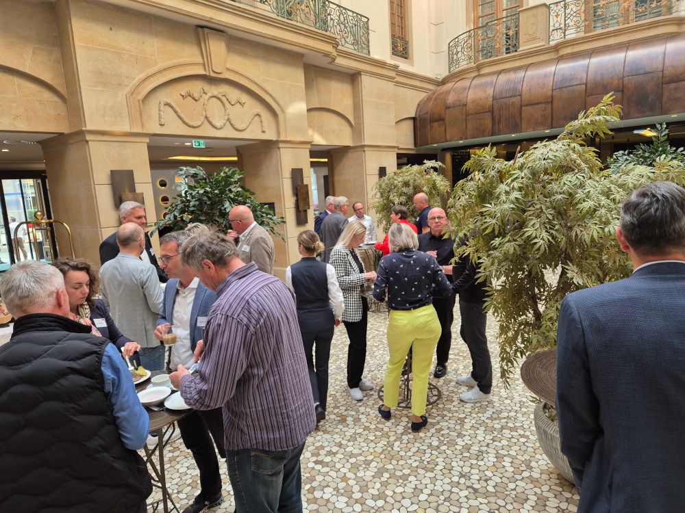 SIB Unternehmerfrühstück - Blick ins Atrium